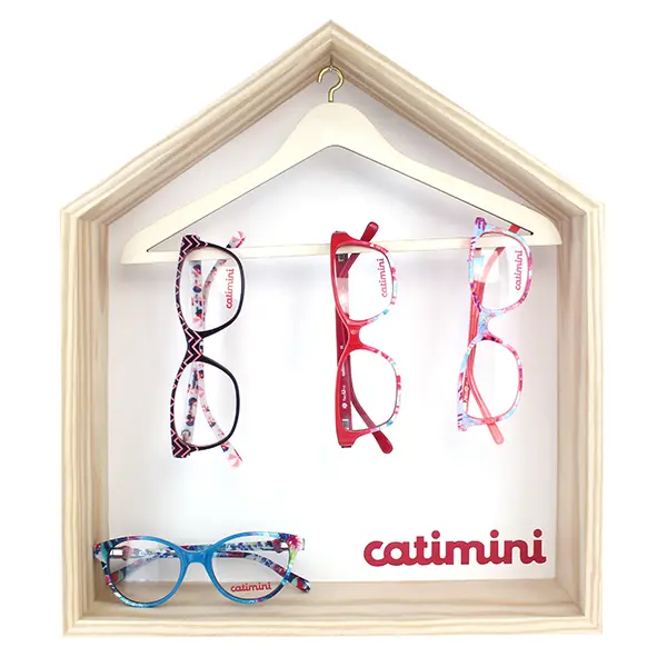 Vitrina para gafas con forma de casa